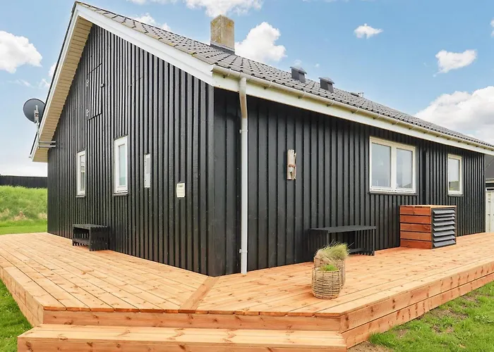Holiday home 6 Person In Lokken-by Traum
